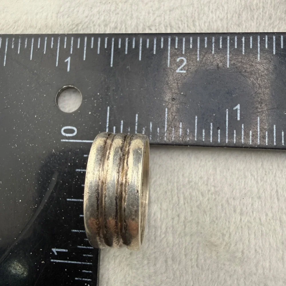 Vintage Band Ring Silver Tone Size 8.5